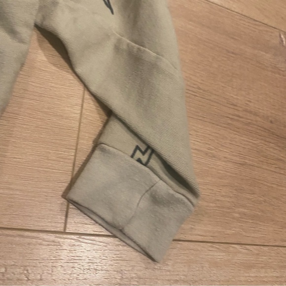 Cozii sage green sweatshirt boys lightning Bolts 6 Made in USA - Picture 4 of 5